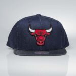 Snapback kšiltovka Mitchell & Ness Chicago Bulls denim Raw 950 Kč