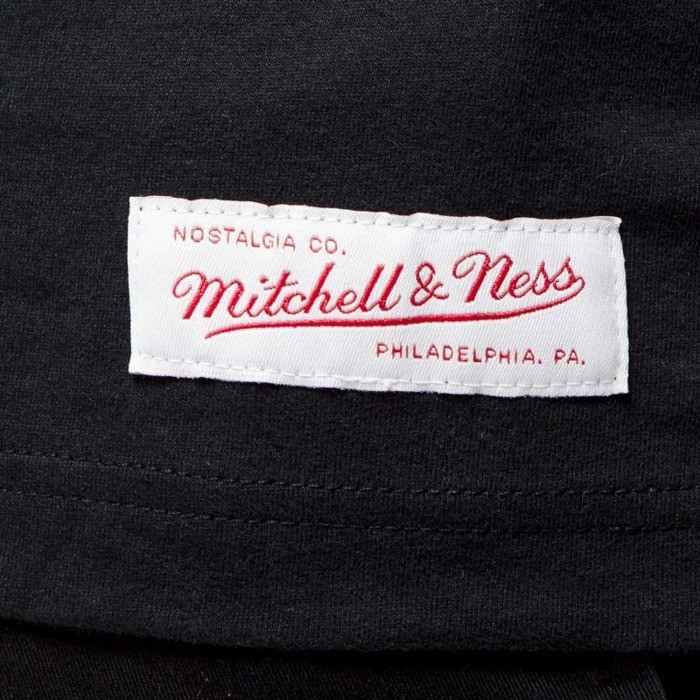 Triko Mitchell & Ness M&N Script Logo black Praha koupit